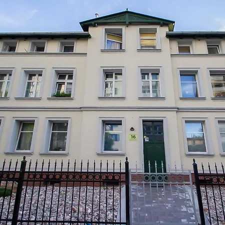 Gold By - 150 M Do Plazy - Parking Апартаменты Сопот