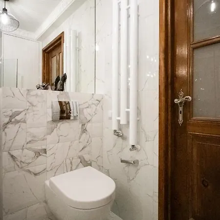 Gold By - 150 M Do Plazy - Parking Апартаменты *