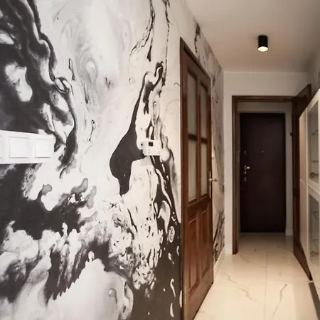 Апартаменты Gold By - 150 M Do Plazy - Parking