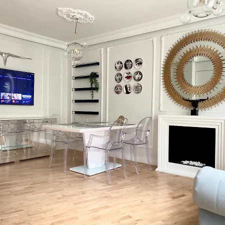 Gold By - 150 M Do Plazy - Parking Апартаменти *