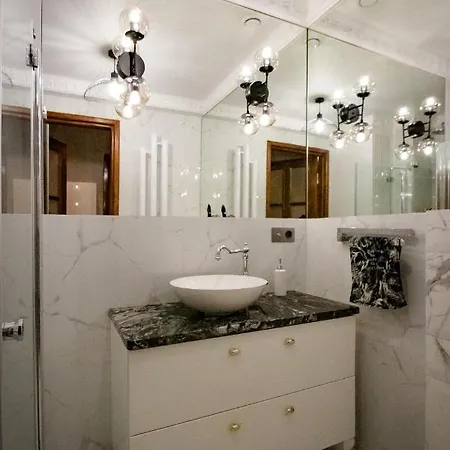 Gold By - 150 M Do Plazy - Parking Апартаменты *