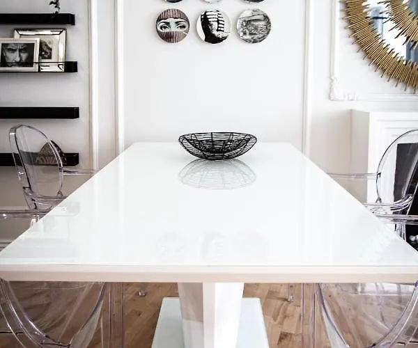 Апартаменти Gold By - 150 M Do Plazy - Parking